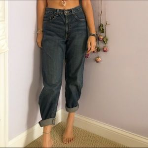 dark wash vintage levi’s jeans